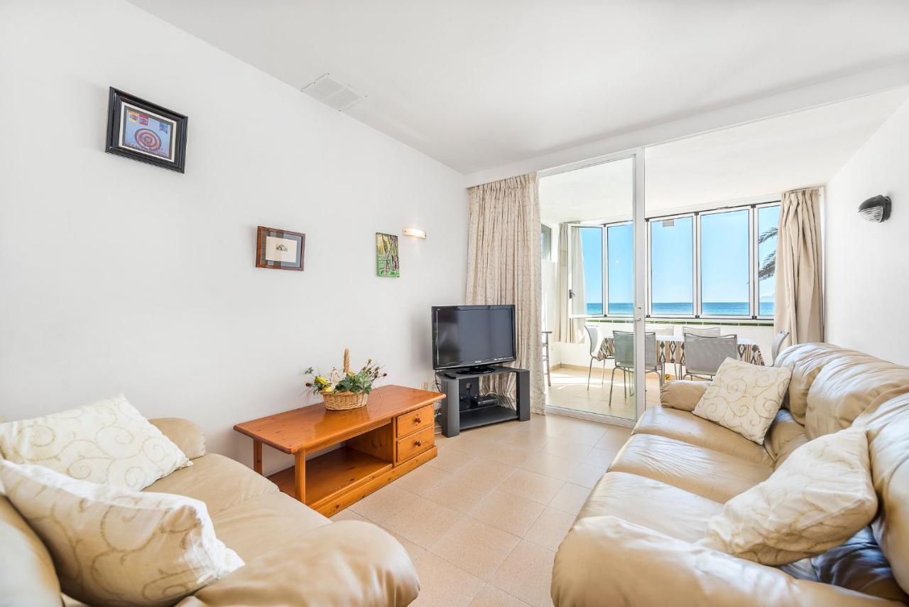 Apartamento Playa De Los Pinos Alcudia  Eksteriør billede
